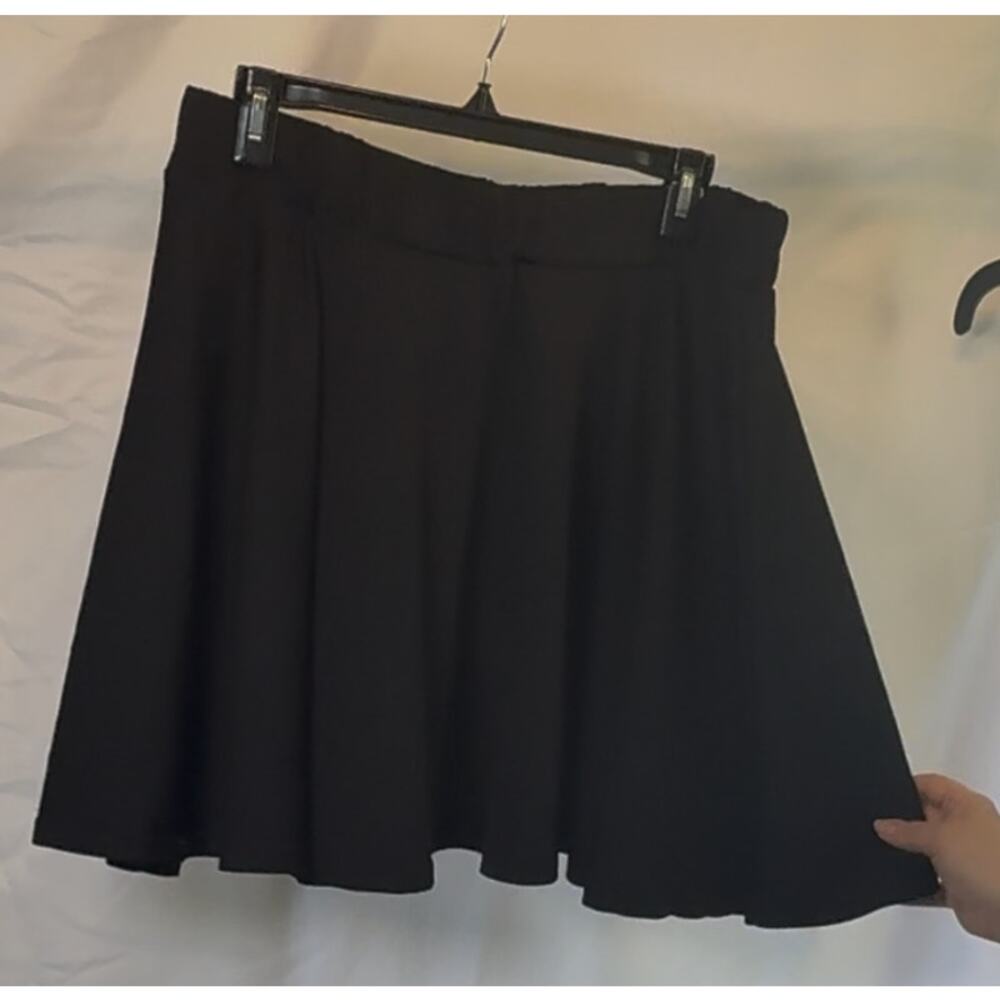 2XL black skirt
